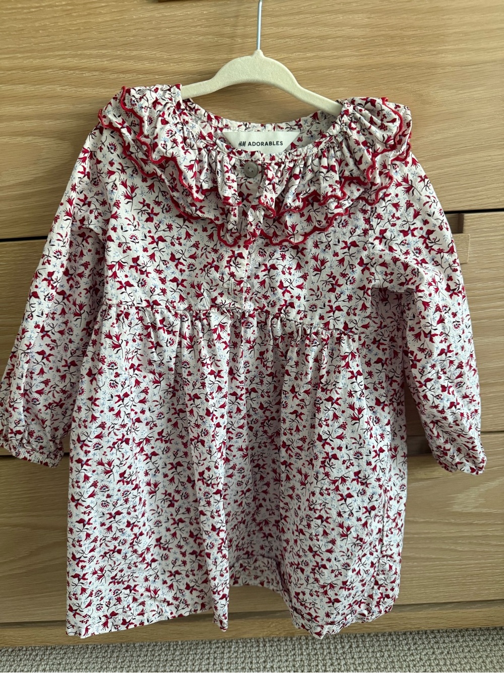 H&M Adorables Red Floral Ruffle Collar Dress Size 4